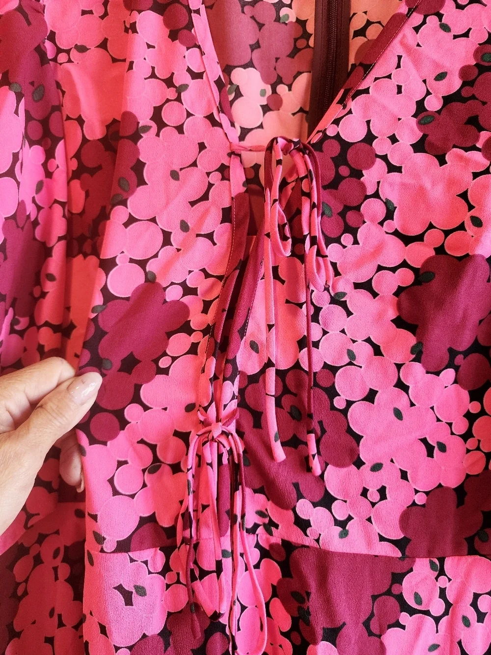 KATE SPADE NEW YORK NWOT WOMENS PINK BUBBLEN DOT SMOCKED FRONT TIE DRESS SIZE 12